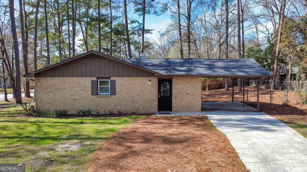 6675 Leisure Trail Atlanta GA 30349