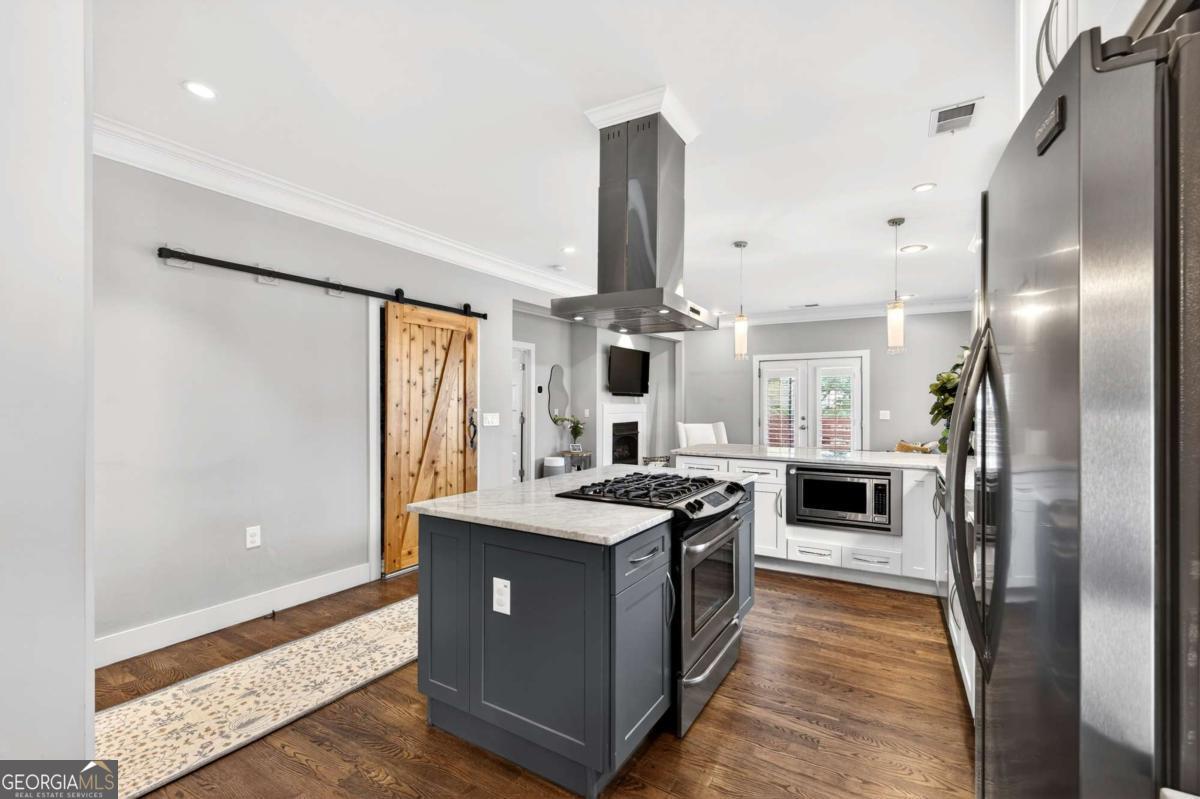 20 Sanderson Street NE Atlanta GA 30307