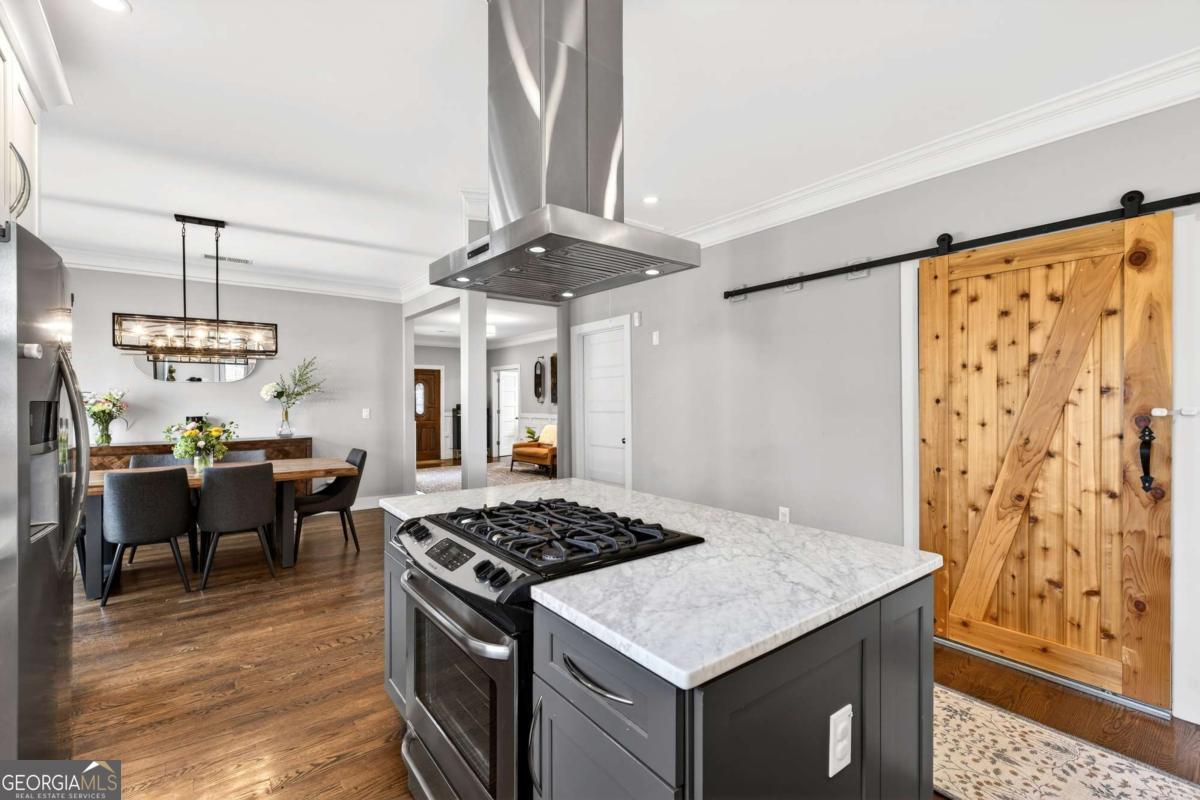 20 Sanderson Street NE Atlanta GA 30307