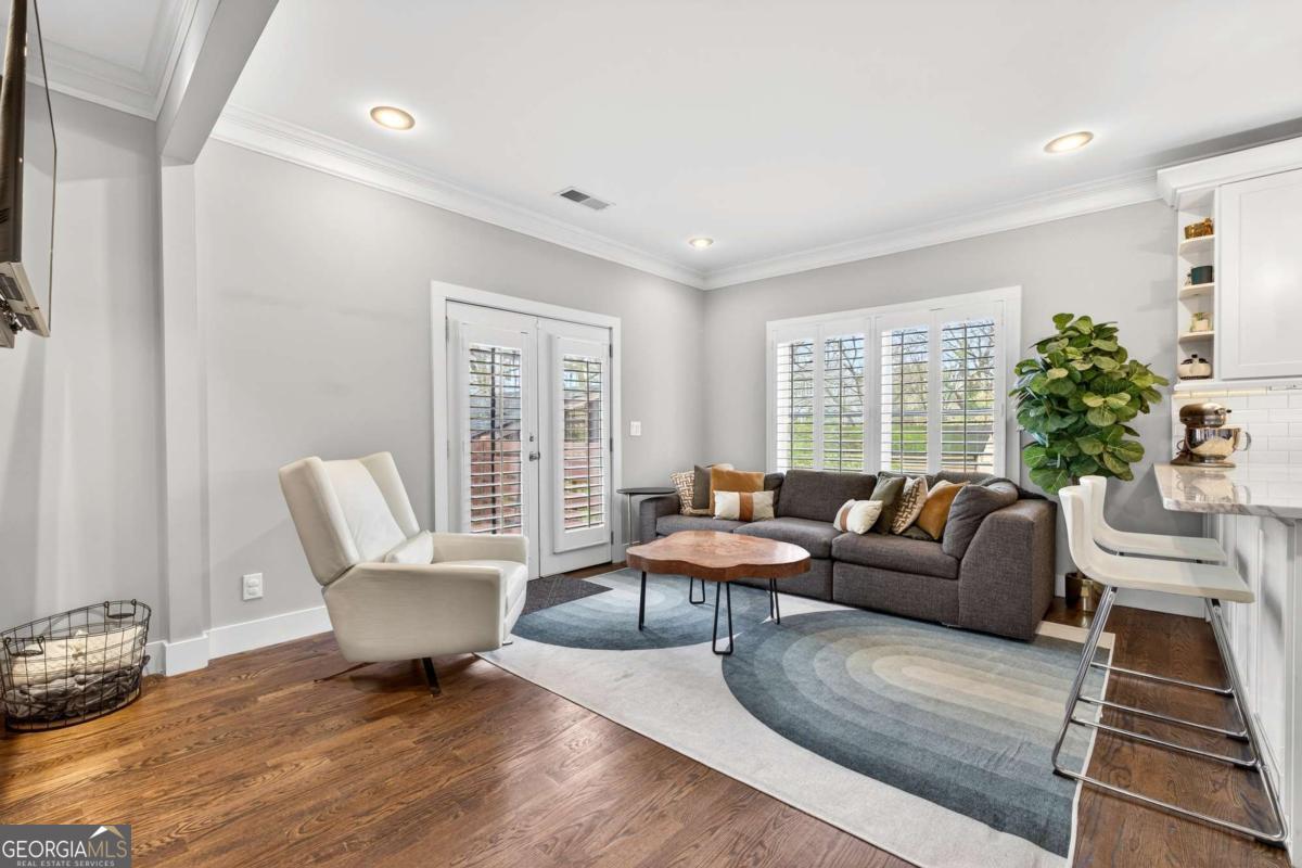 20 Sanderson Street NE Atlanta GA 30307