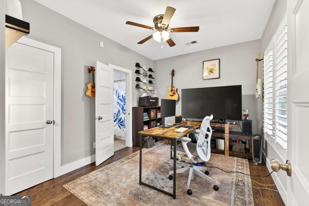 20 Sanderson Street NE Atlanta GA 30307