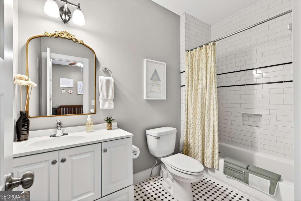 20 Sanderson Street NE Atlanta GA 30307
