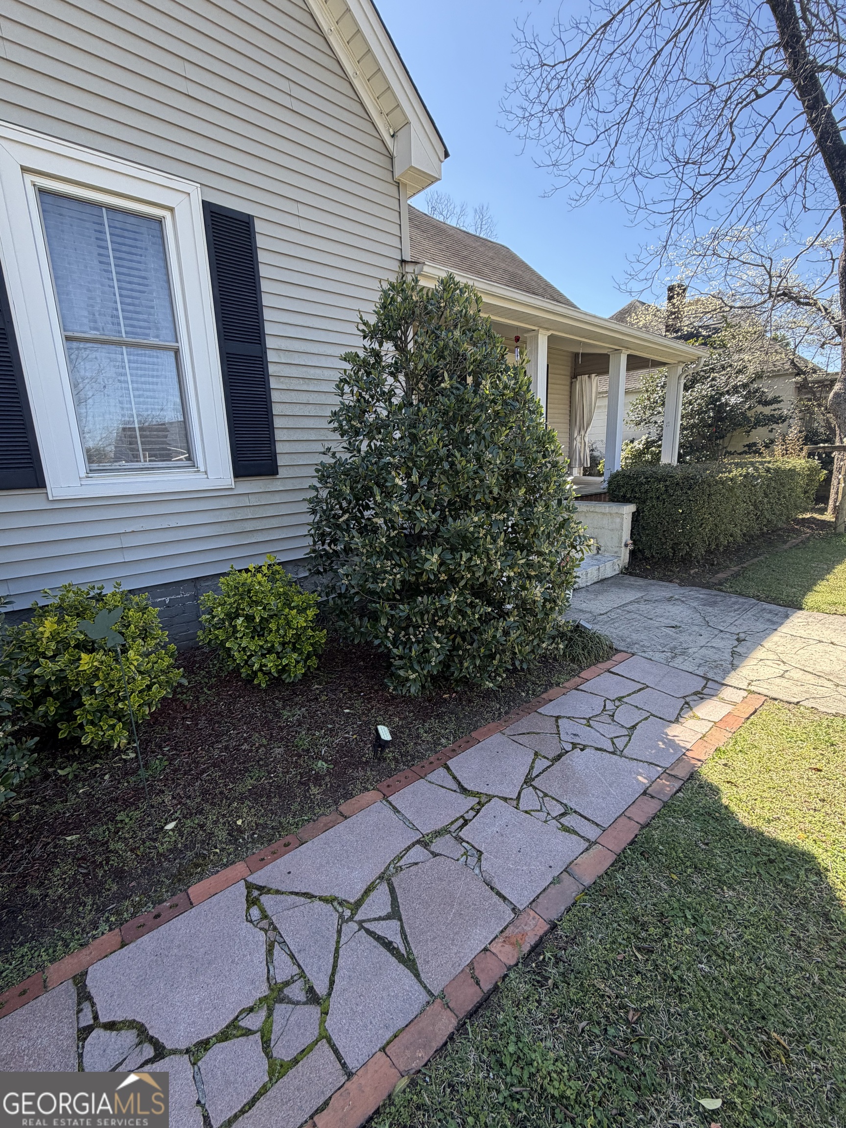 151 S Tusten Street Elberton GA 30635