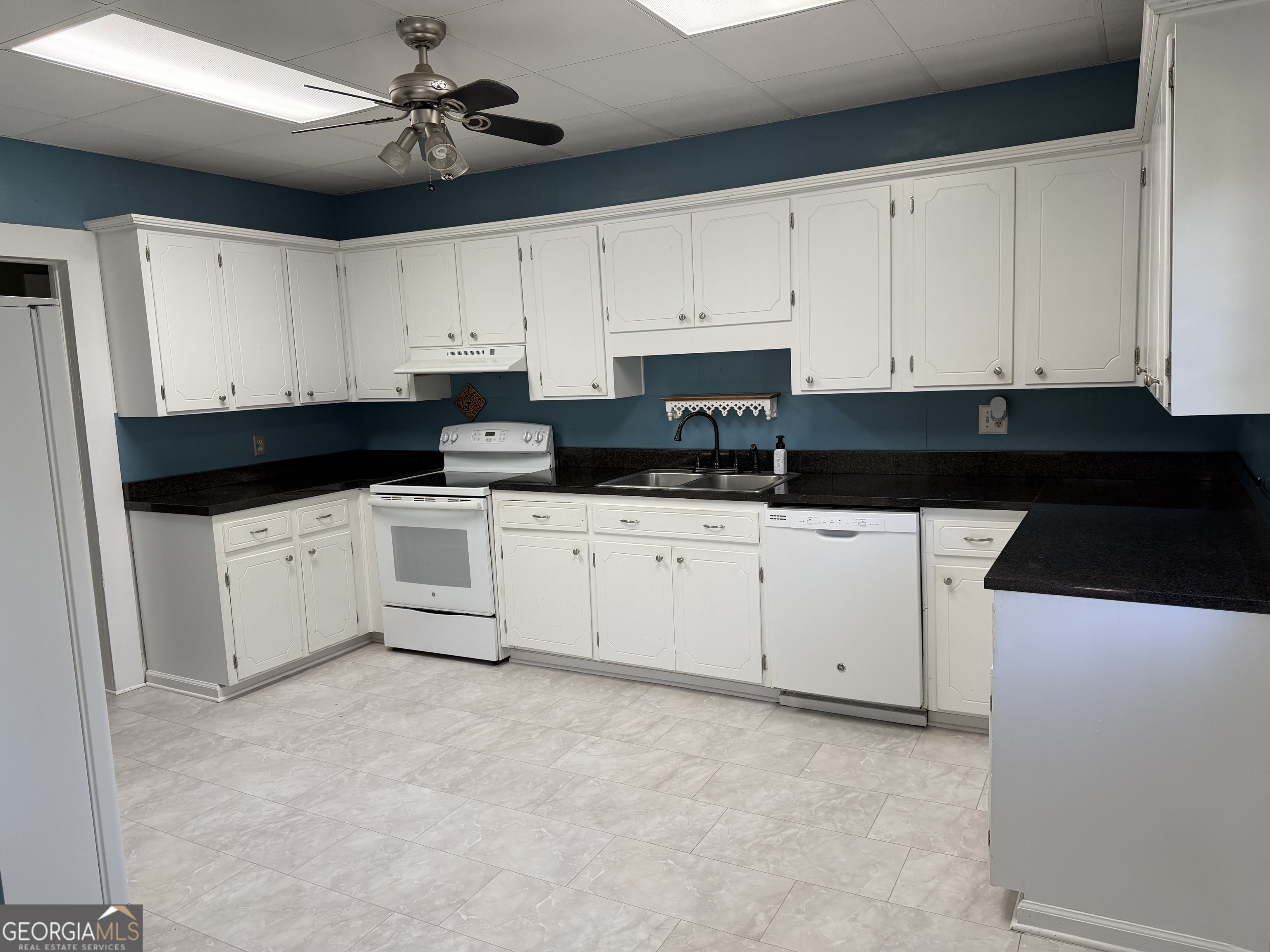 151 S Tusten Street Elberton GA 30635