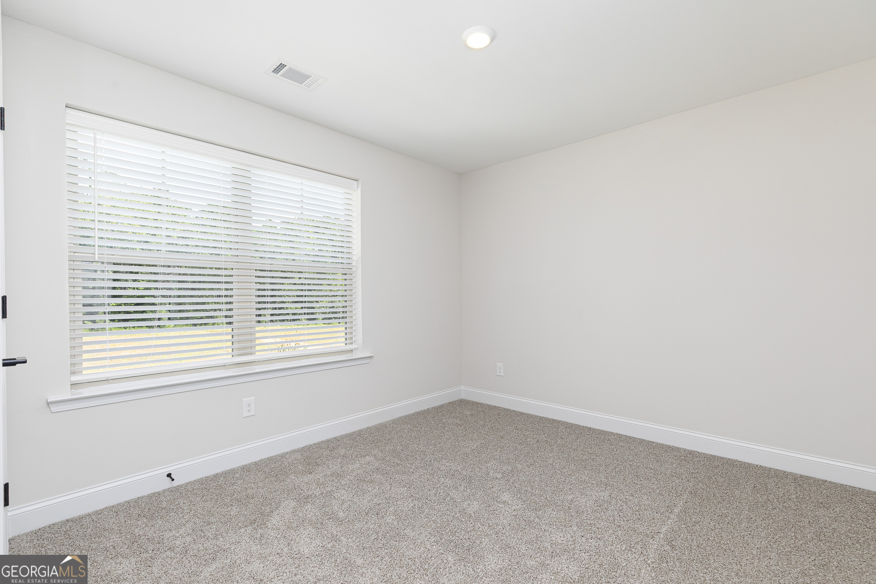586 Cantrell Drive Dallas GA 30157