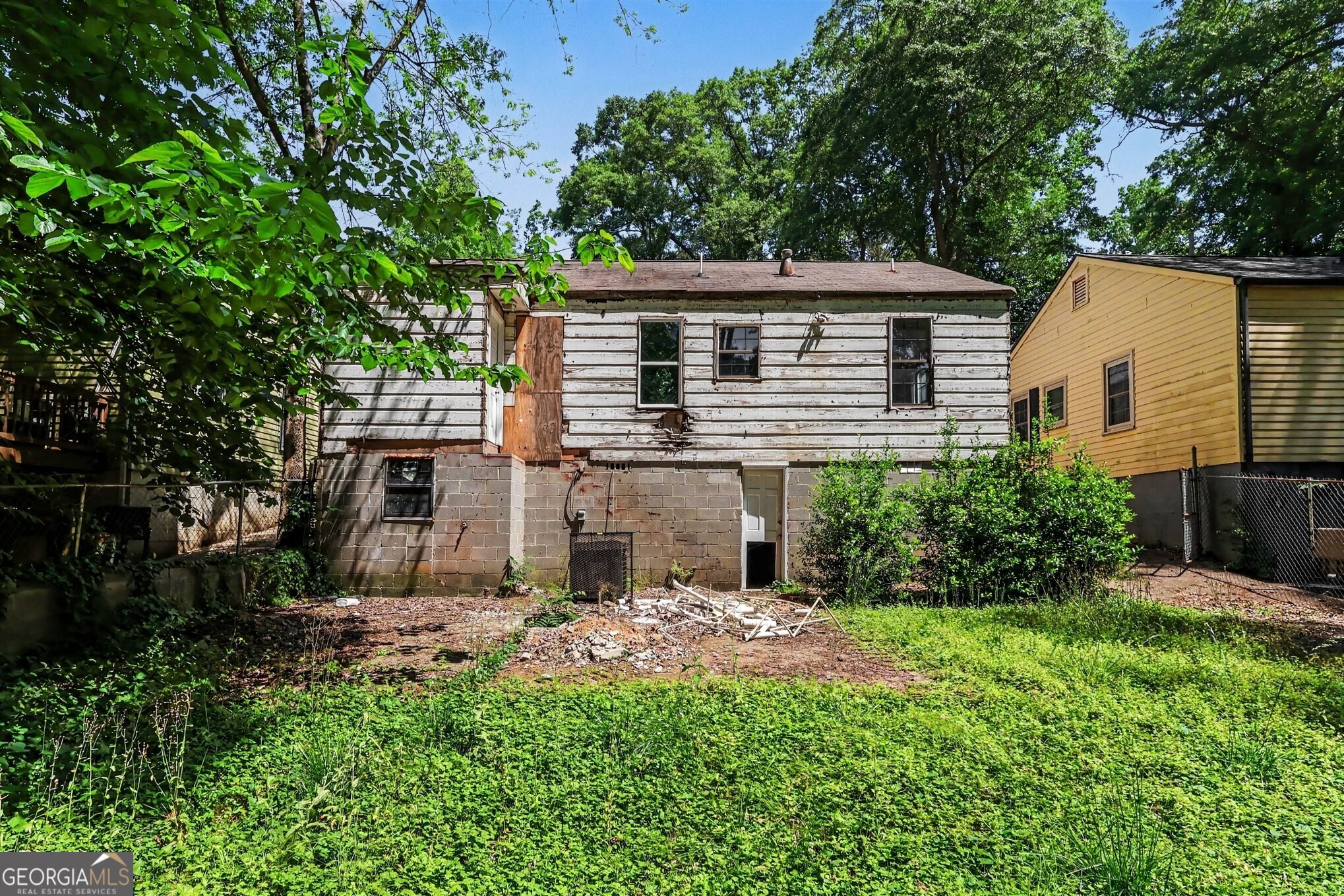 1676 S Olympian Way SW Atlanta GA 30310