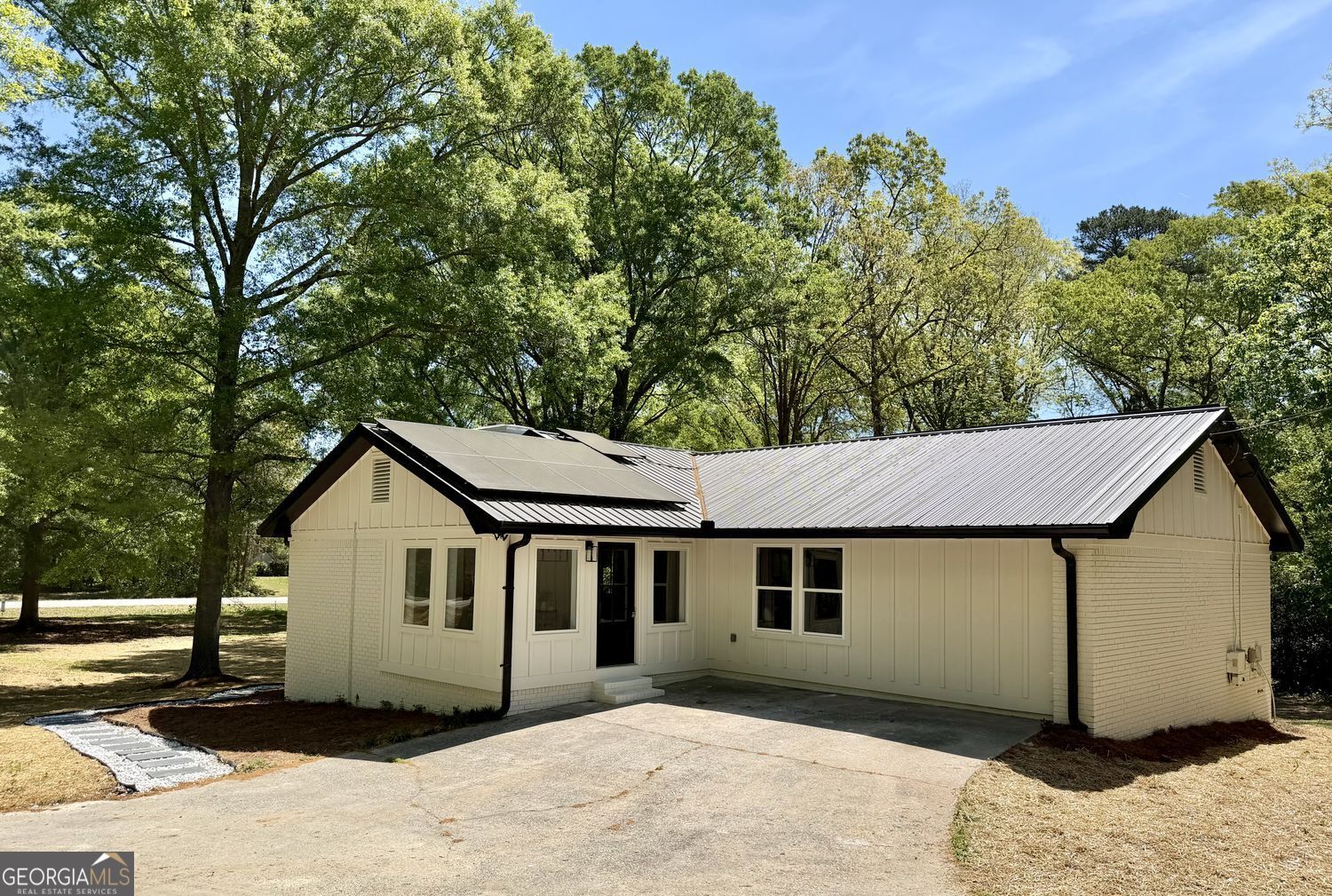 350 Pine Shadows Drive Dallas GA 30157