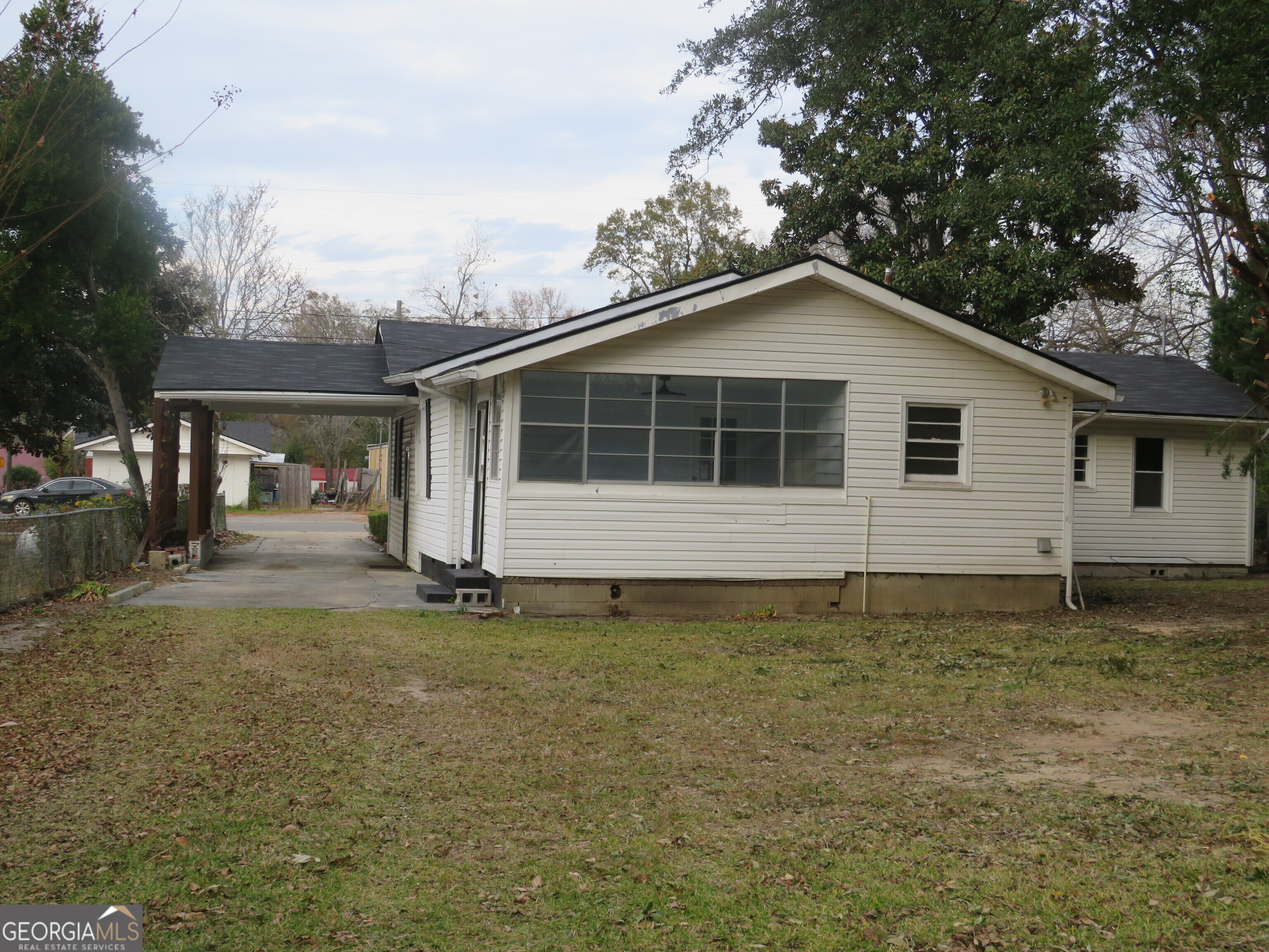 413 W Floyd Street Sandersville GA 31082