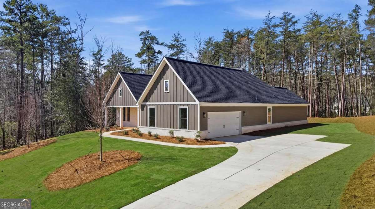 196 Red June Lane Clarkesville GA 30523
