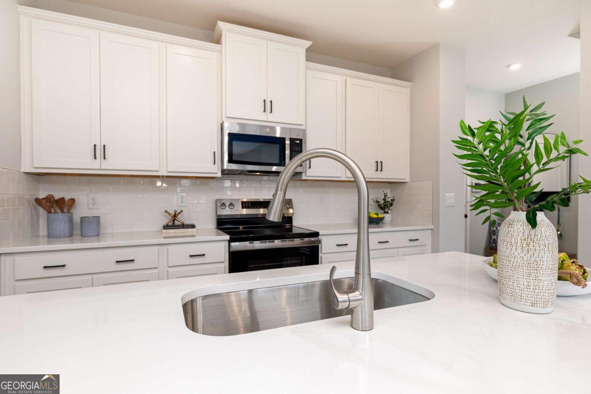 539 Raelyns Way Loganville GA 30052