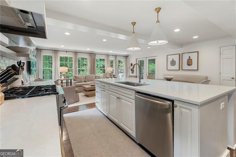 3092 Rhodenhaven Drive NW Atlanta GA 30327