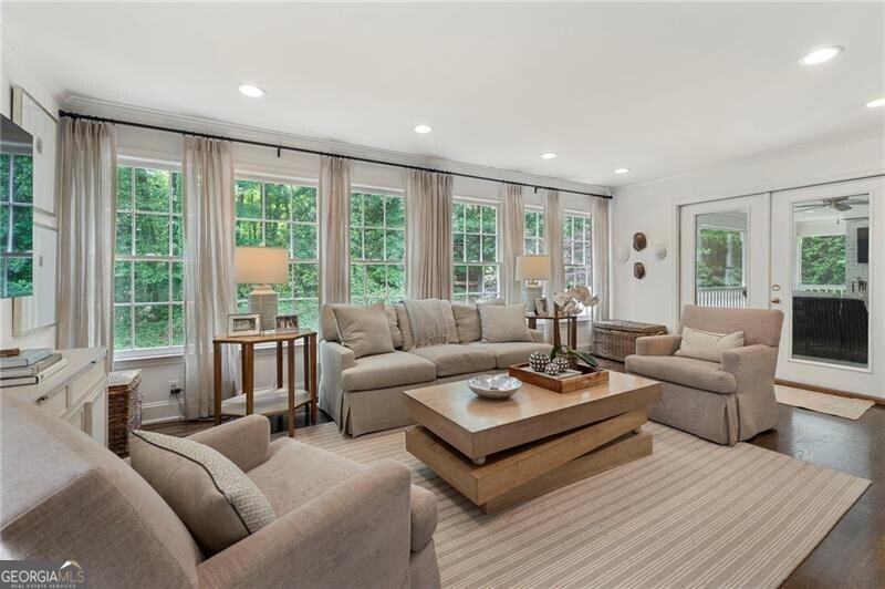 3092 Rhodenhaven Drive NW Atlanta GA 30327