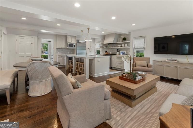 3092 Rhodenhaven Drive NW Atlanta GA 30327