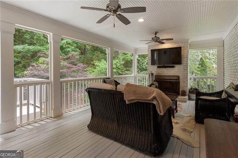 3092 Rhodenhaven Drive NW Atlanta GA 30327