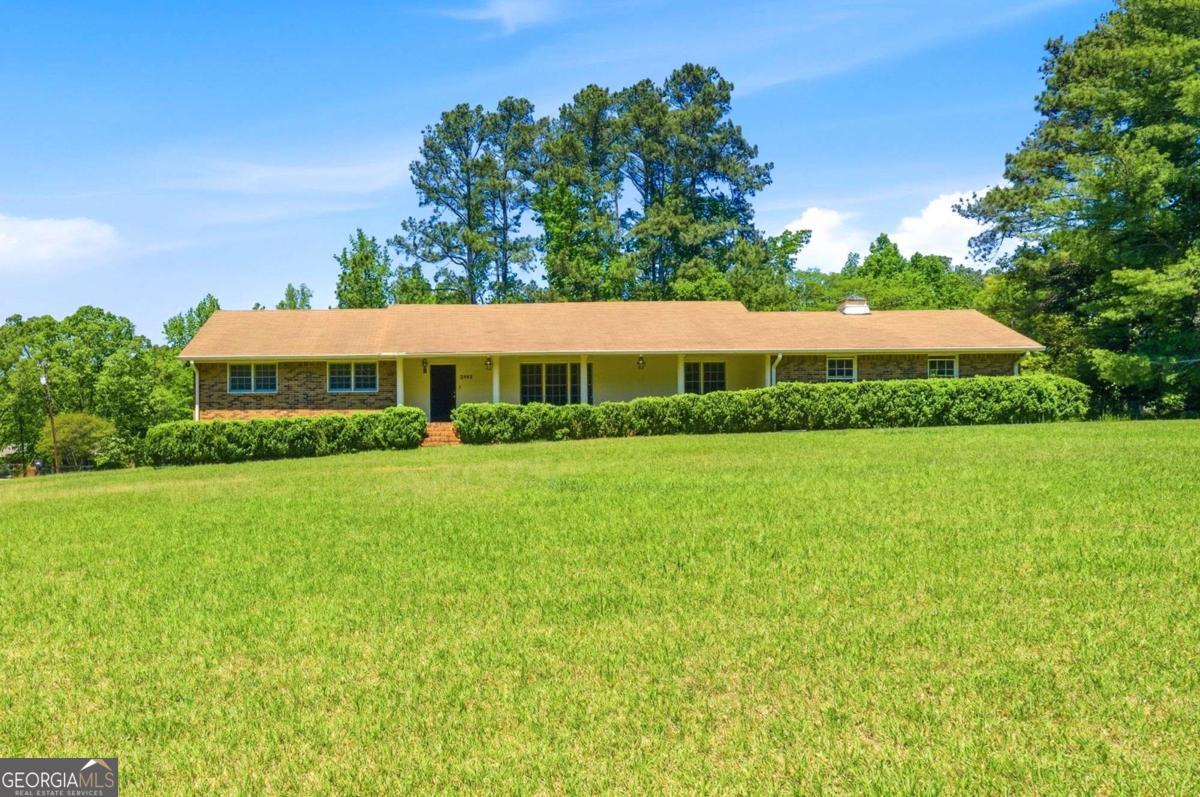 2485 Maple Street Snellville GA 30078