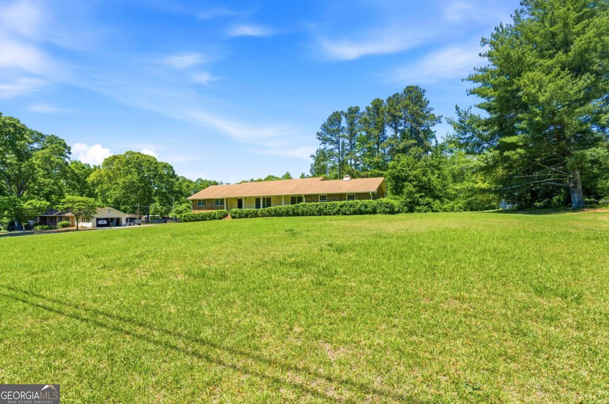 2485 Maple Street Snellville GA 30078