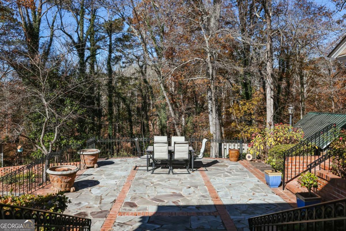 255 Plum Nelly Road Athens GA 30606