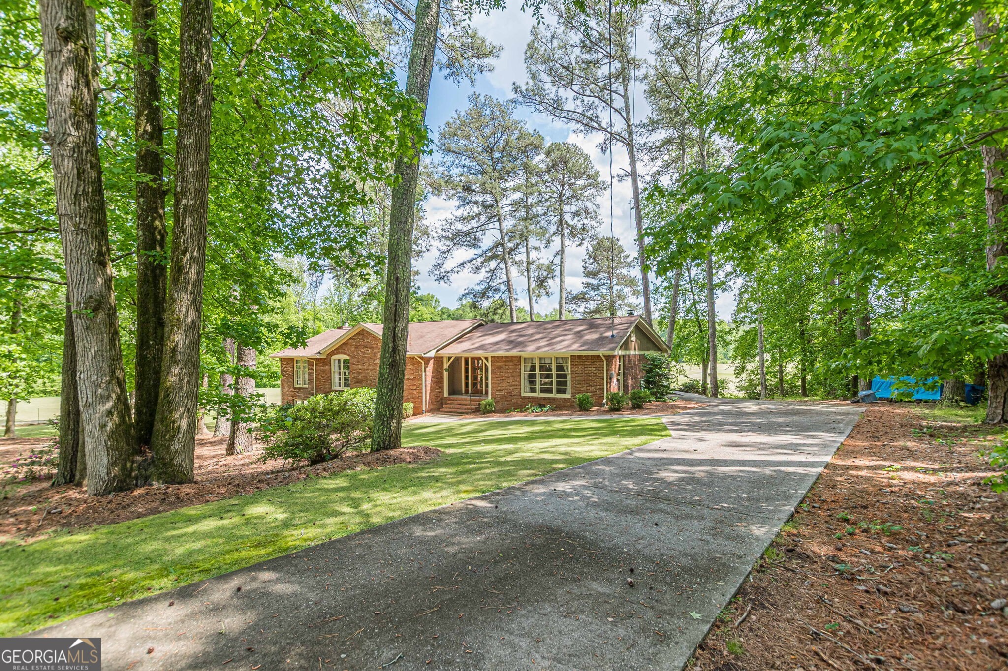 5817 Little Mountain Drive Ellenwood GA 30294
