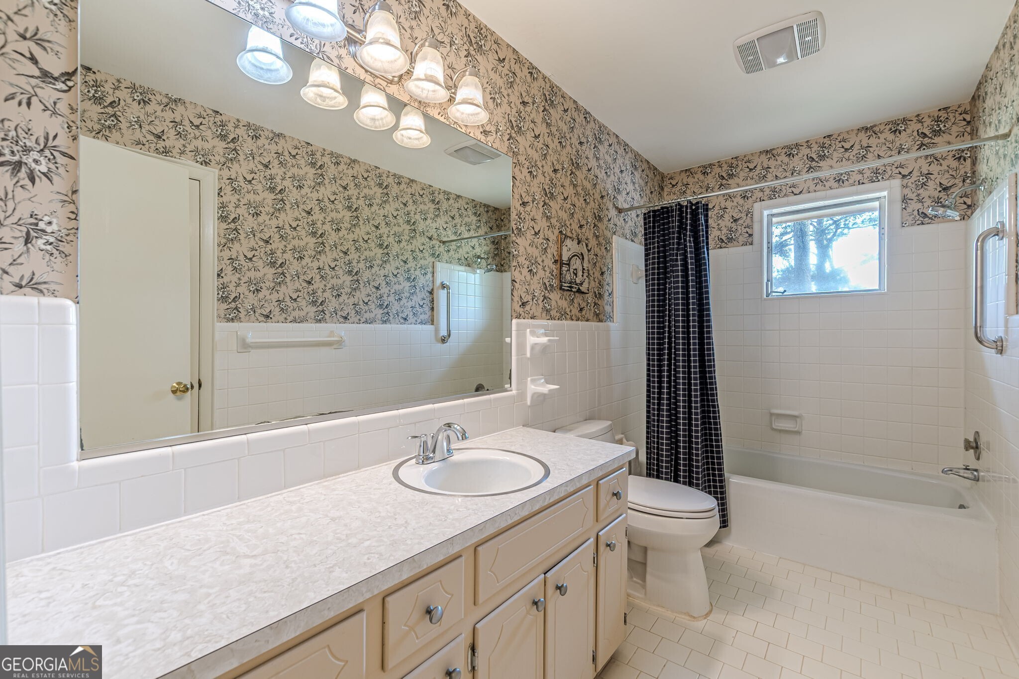 5817 Little Mountain Drive Ellenwood GA 30294