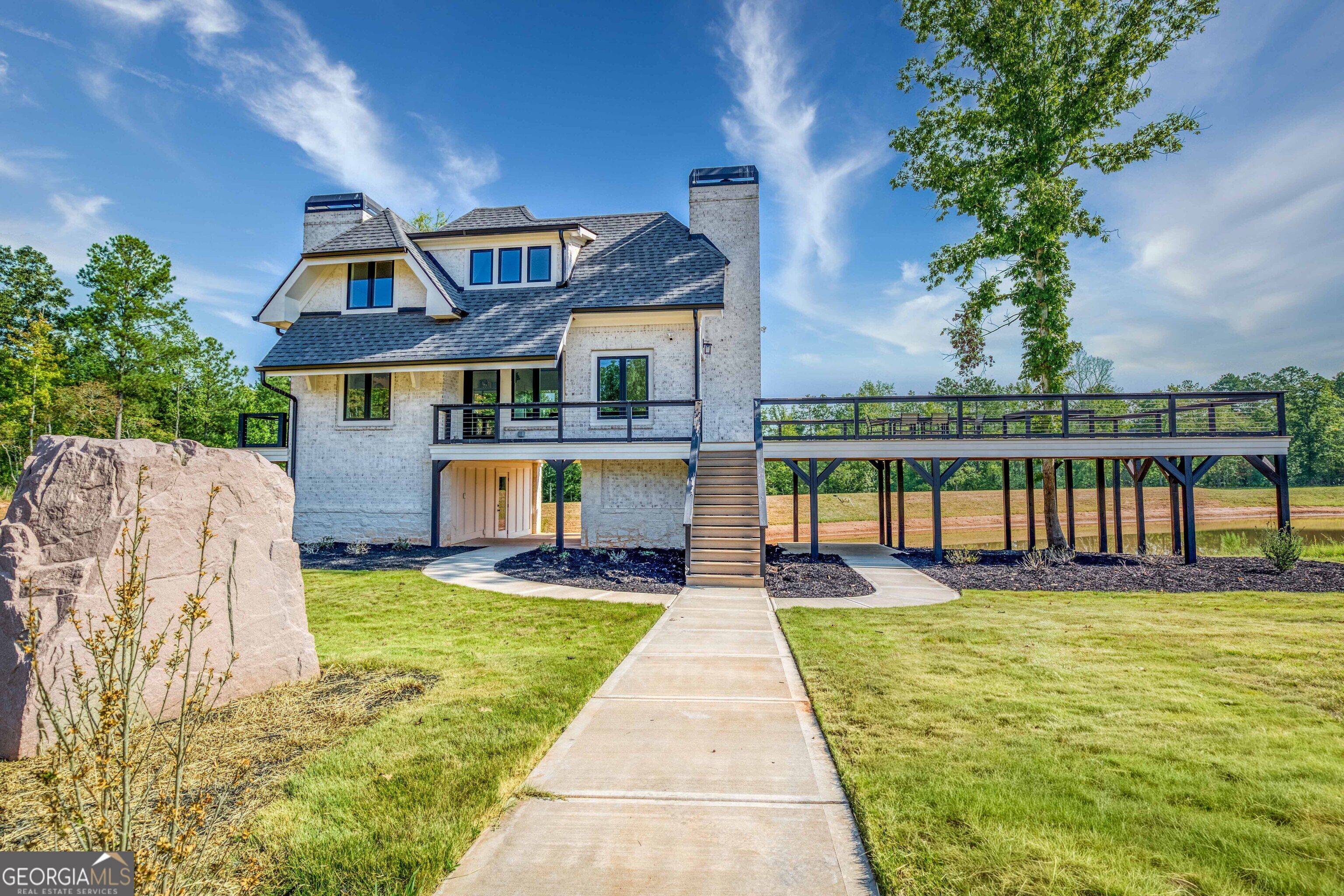692 Hutchins Wolfskin Road Stephens GA 30667