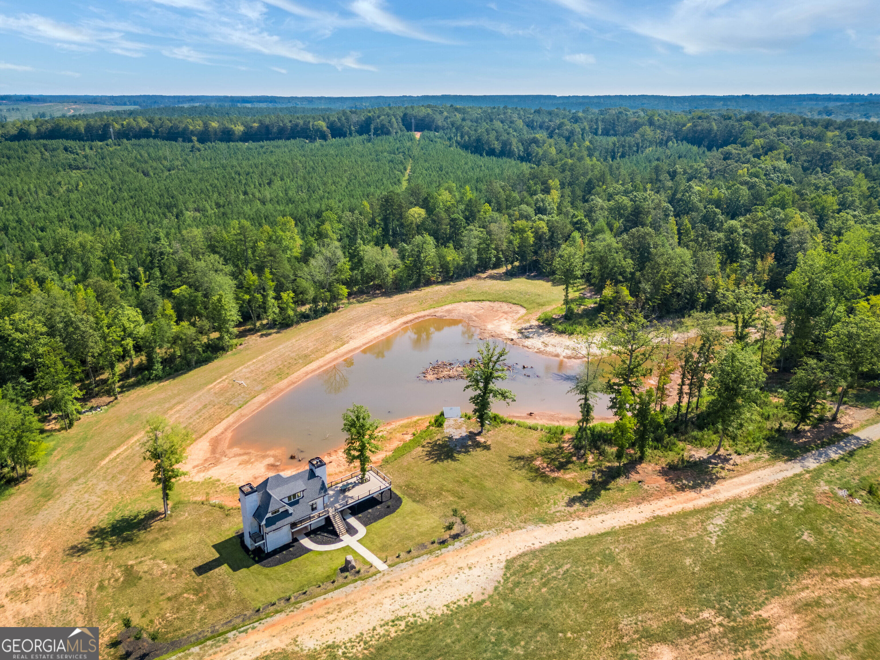 692 Hutchins Wolfskin Road Stephens GA 30667