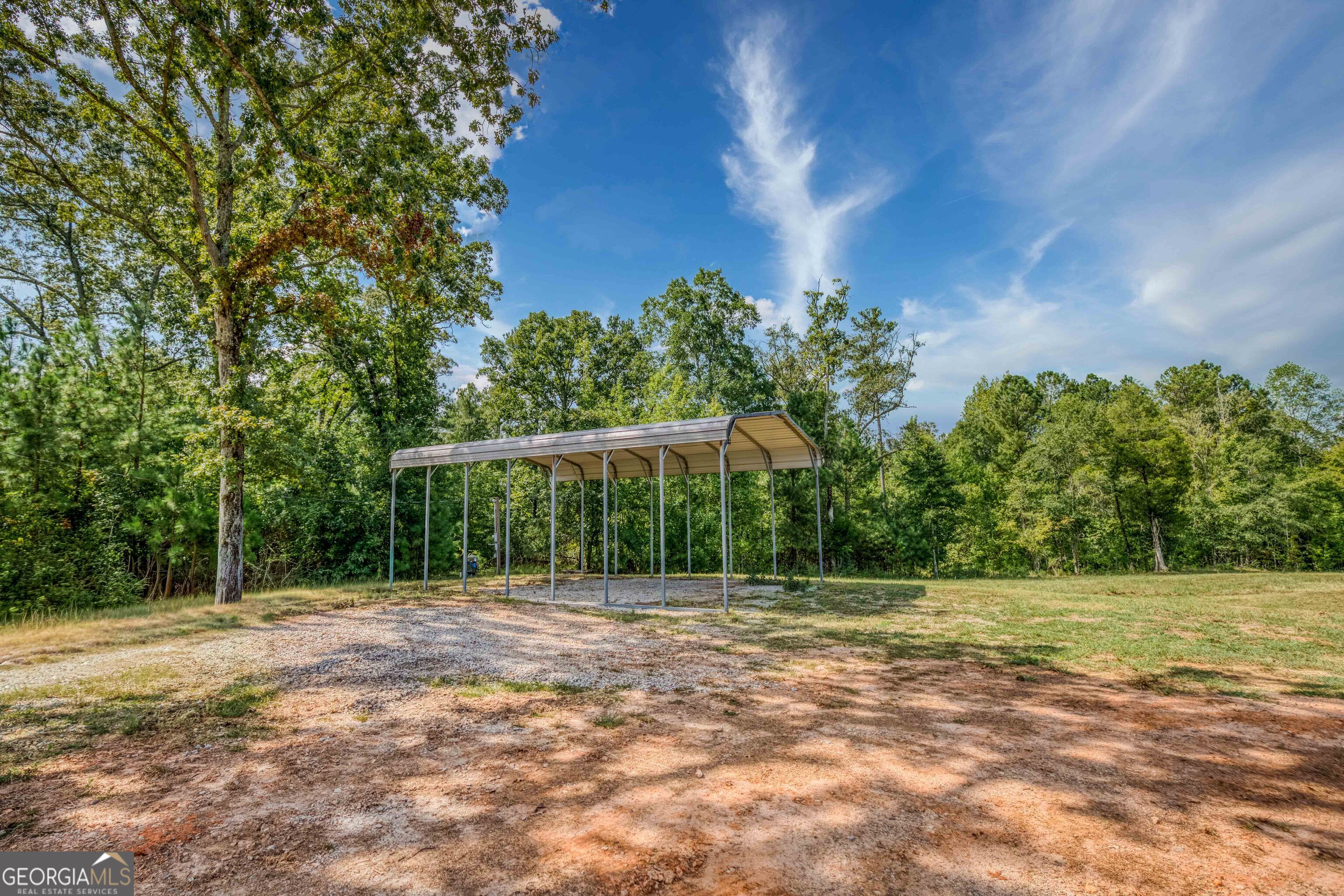 692 Hutchins Wolfskin Road Stephens GA 30667
