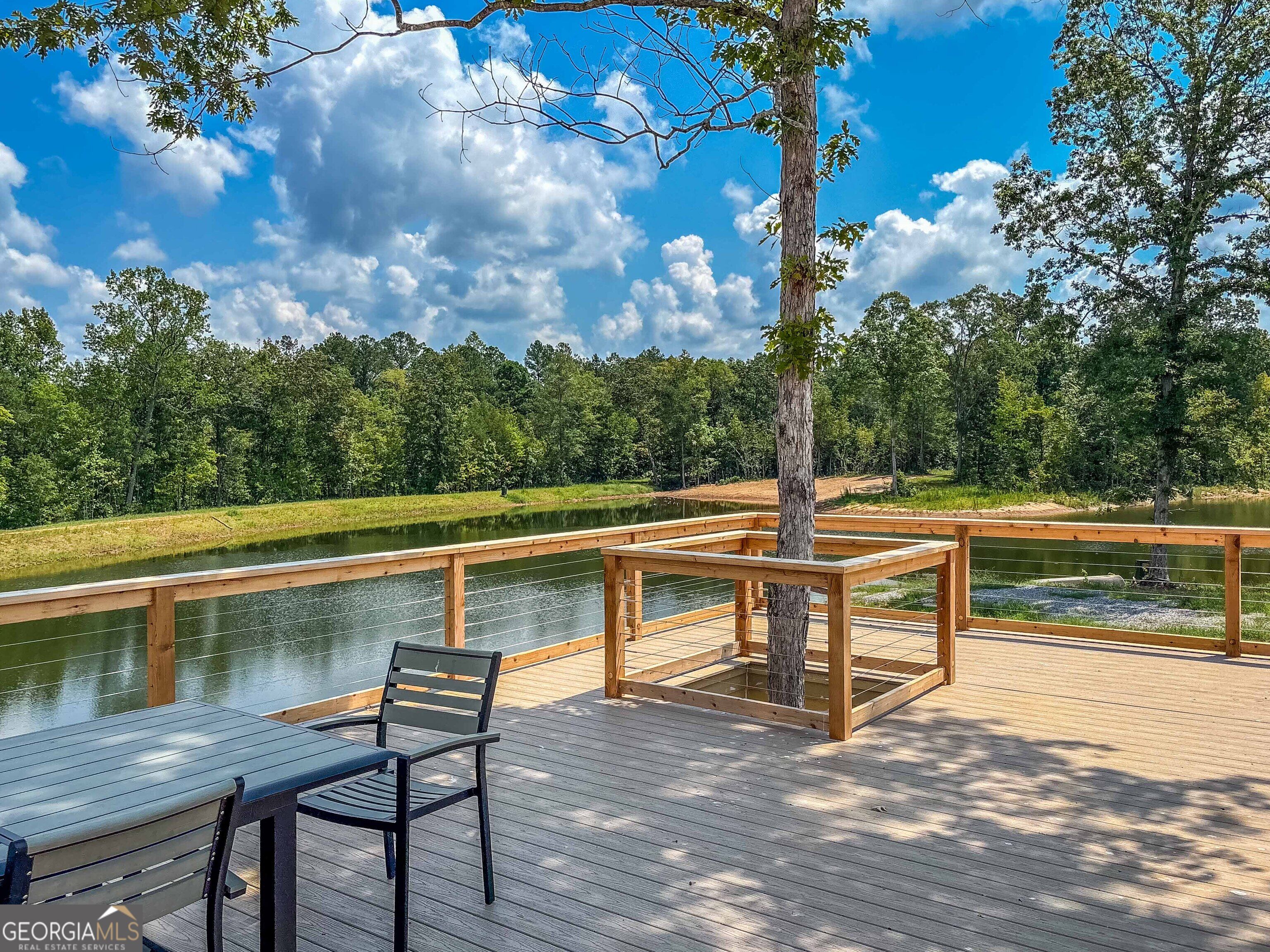 692 Hutchins Wolfskin Road Stephens GA 30667
