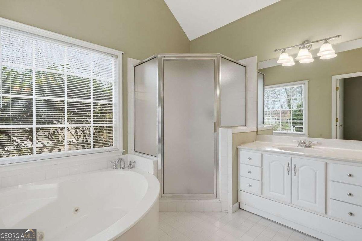 1243 Wynford Woods SW Marietta GA 30064