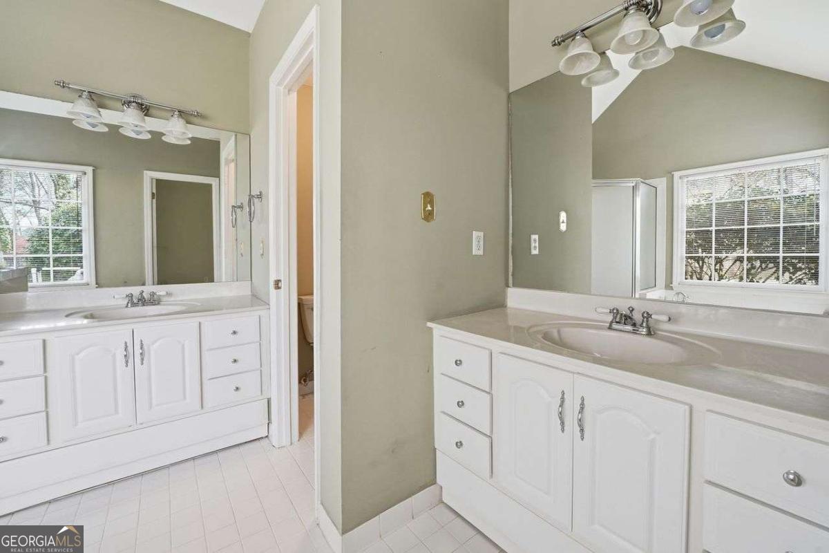 1243 Wynford Woods SW Marietta GA 30064