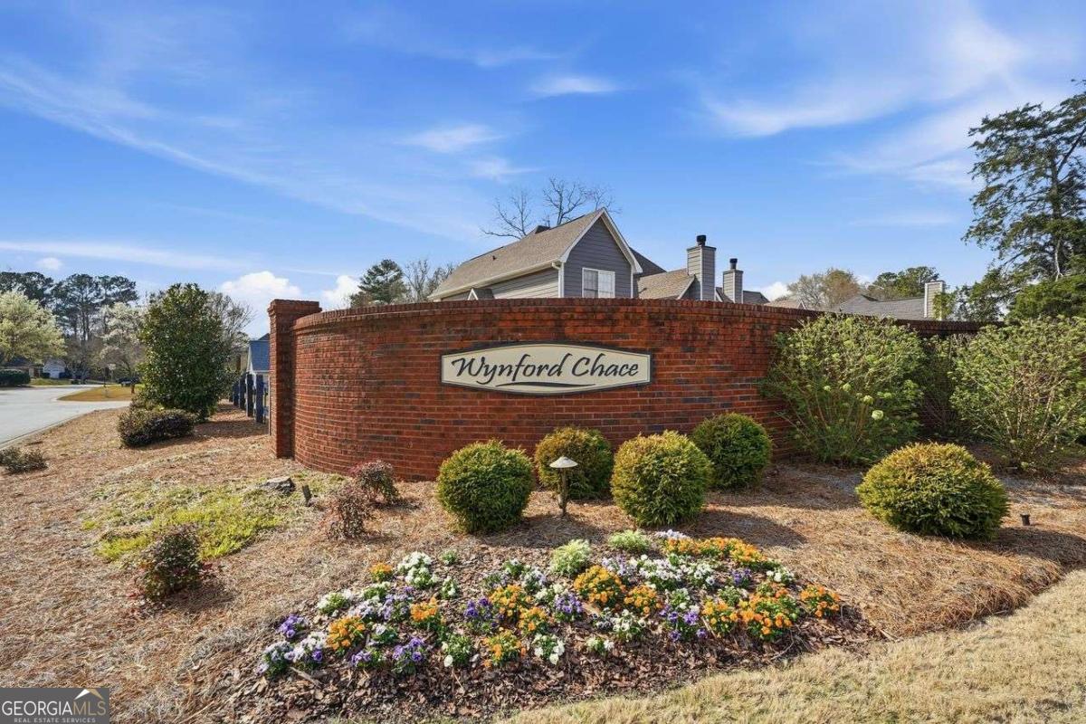 1243 Wynford Woods SW Marietta GA 30064