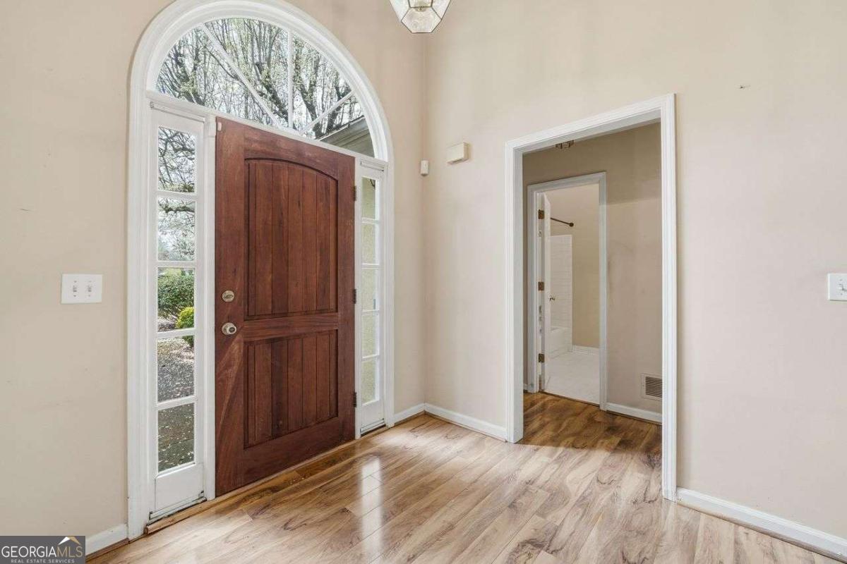 1243 Wynford Woods SW Marietta GA 30064