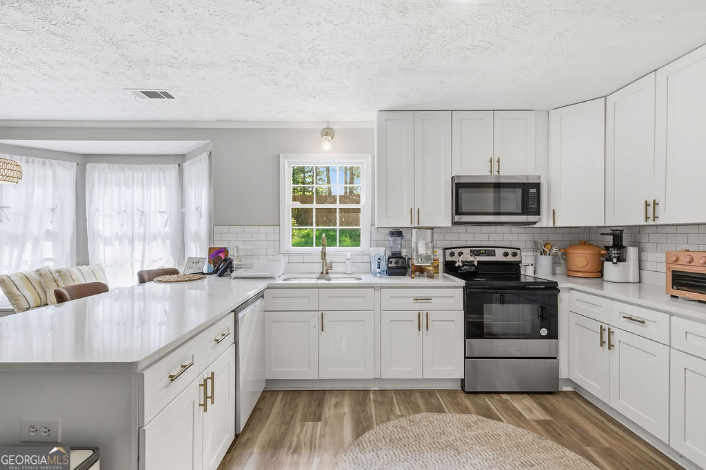 5052 Wind Point Stone Mountain GA 30088