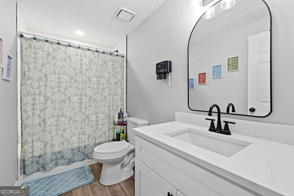 5052 Wind Point Stone Mountain GA 30088