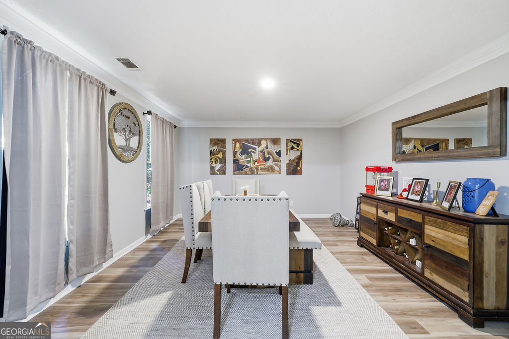 5052 Wind Point Stone Mountain GA 30088