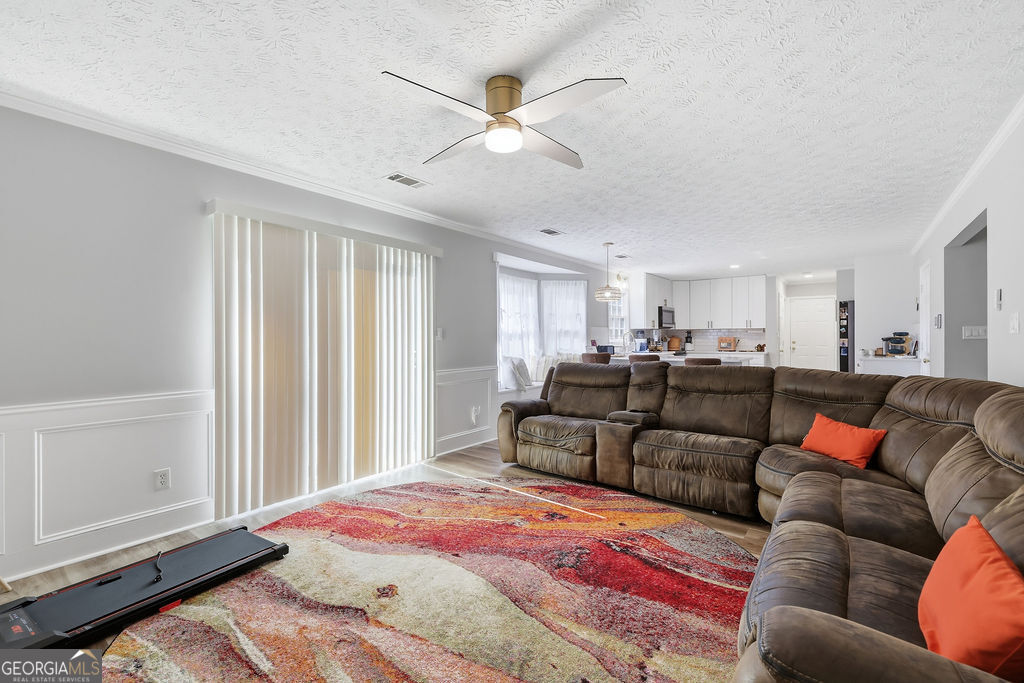 5052 Wind Point Stone Mountain GA 30088