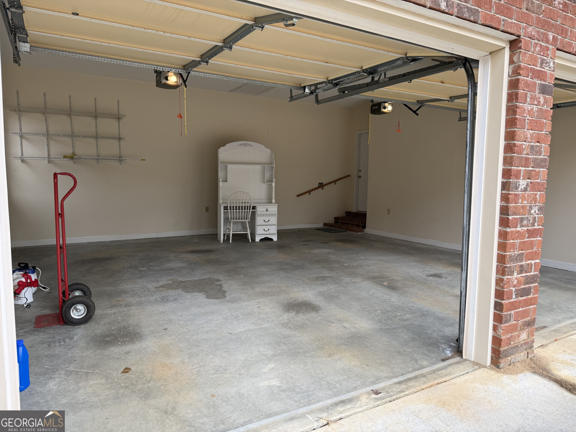 102 Oak Circle Glennville GA 30427