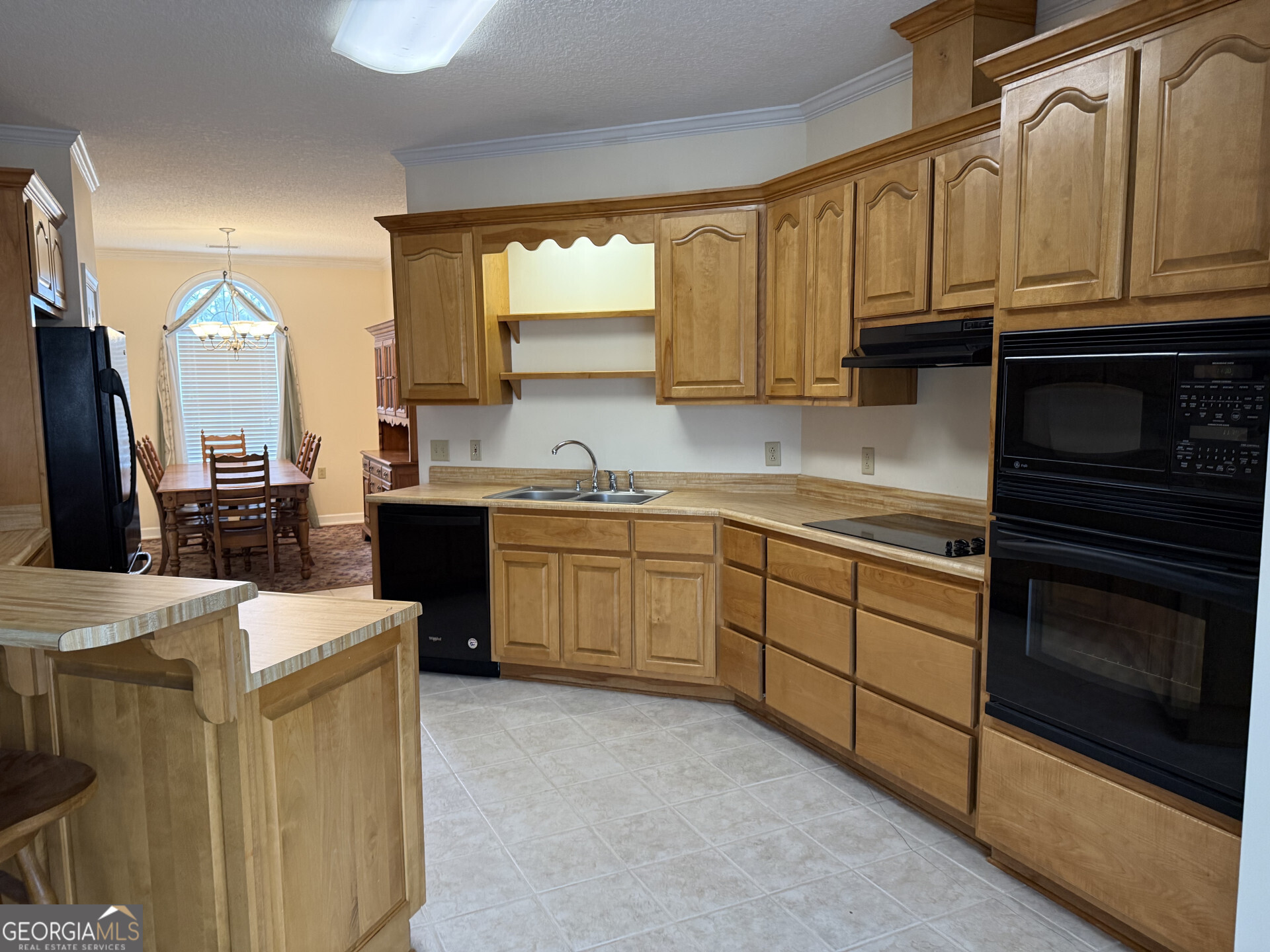 102 Oak Circle Glennville GA 30427