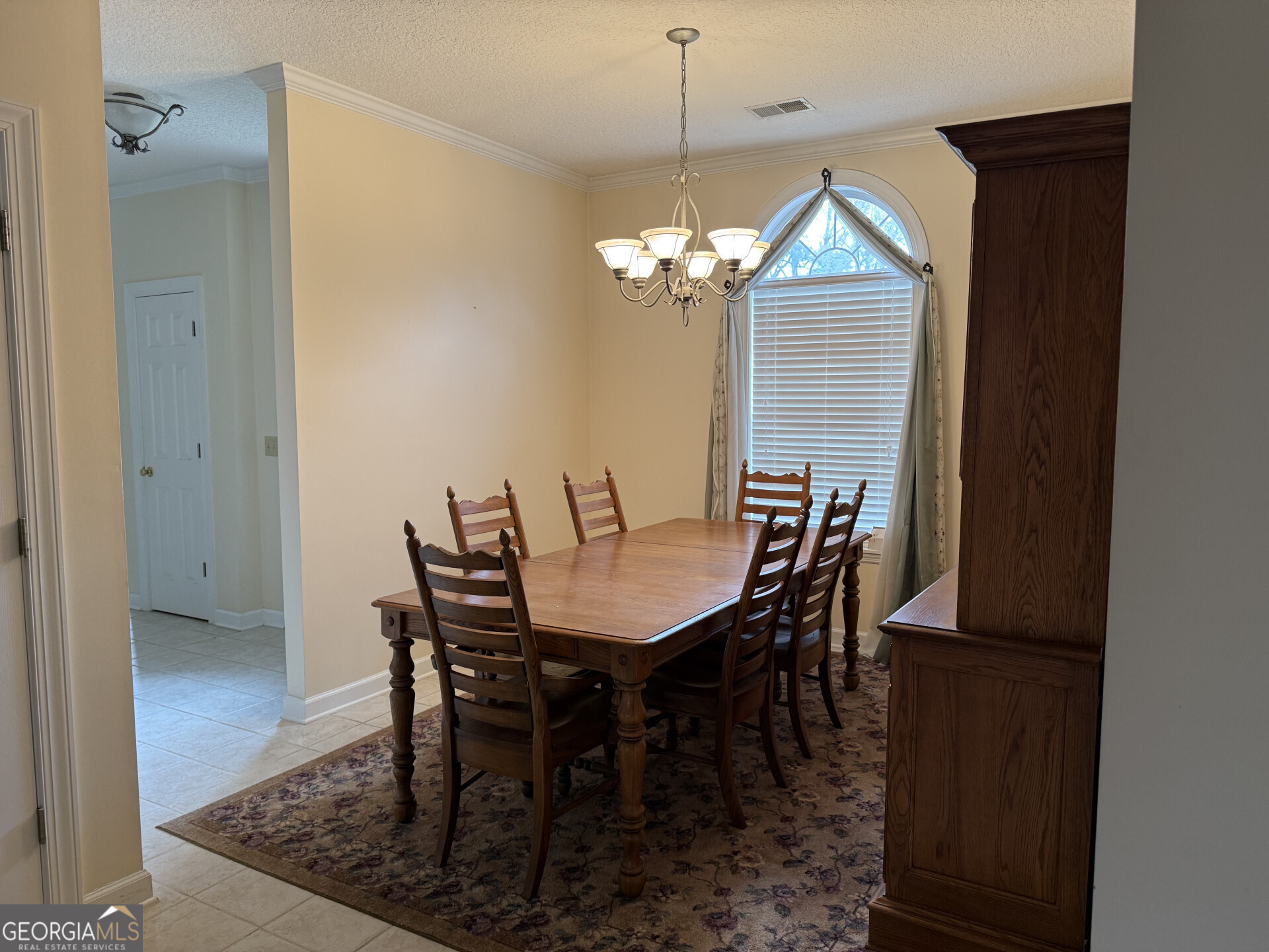 102 Oak Circle Glennville GA 30427