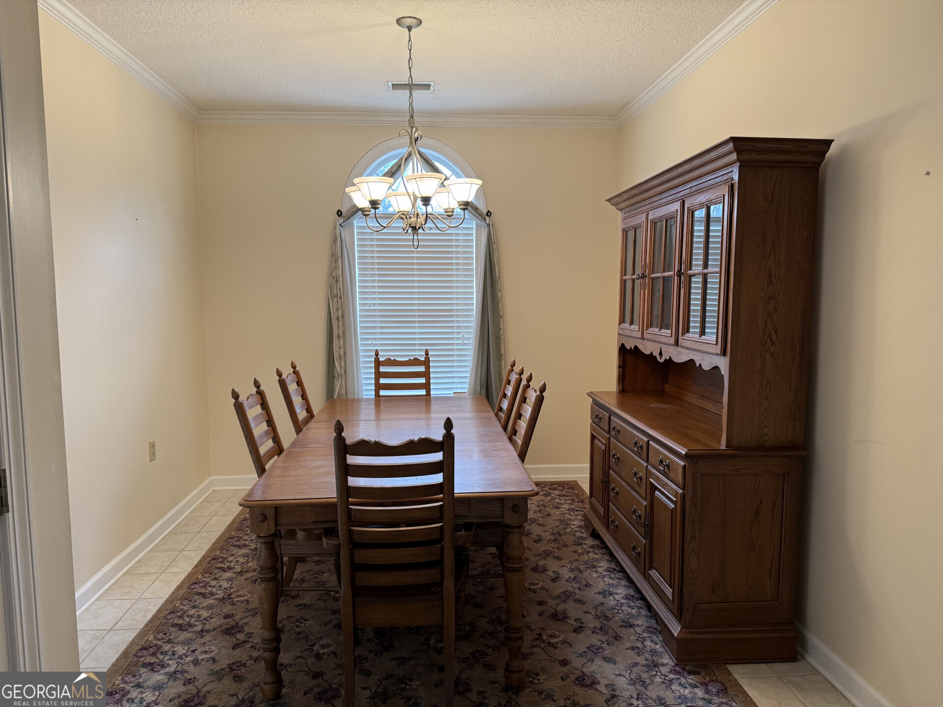 102 Oak Circle Glennville GA 30427
