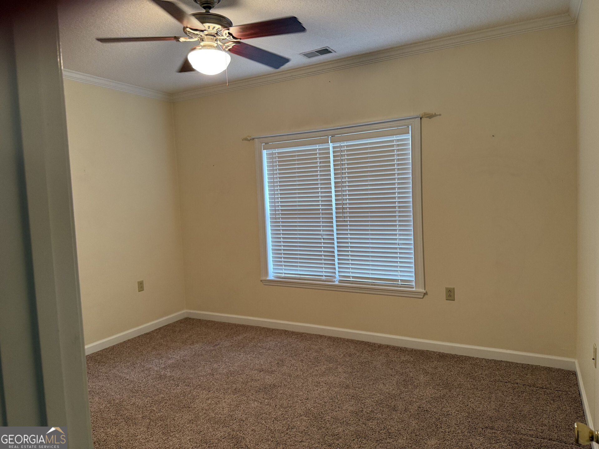 102 Oak Circle Glennville GA 30427