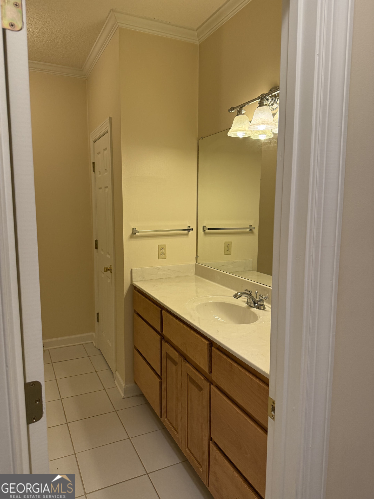 102 Oak Circle Glennville GA 30427