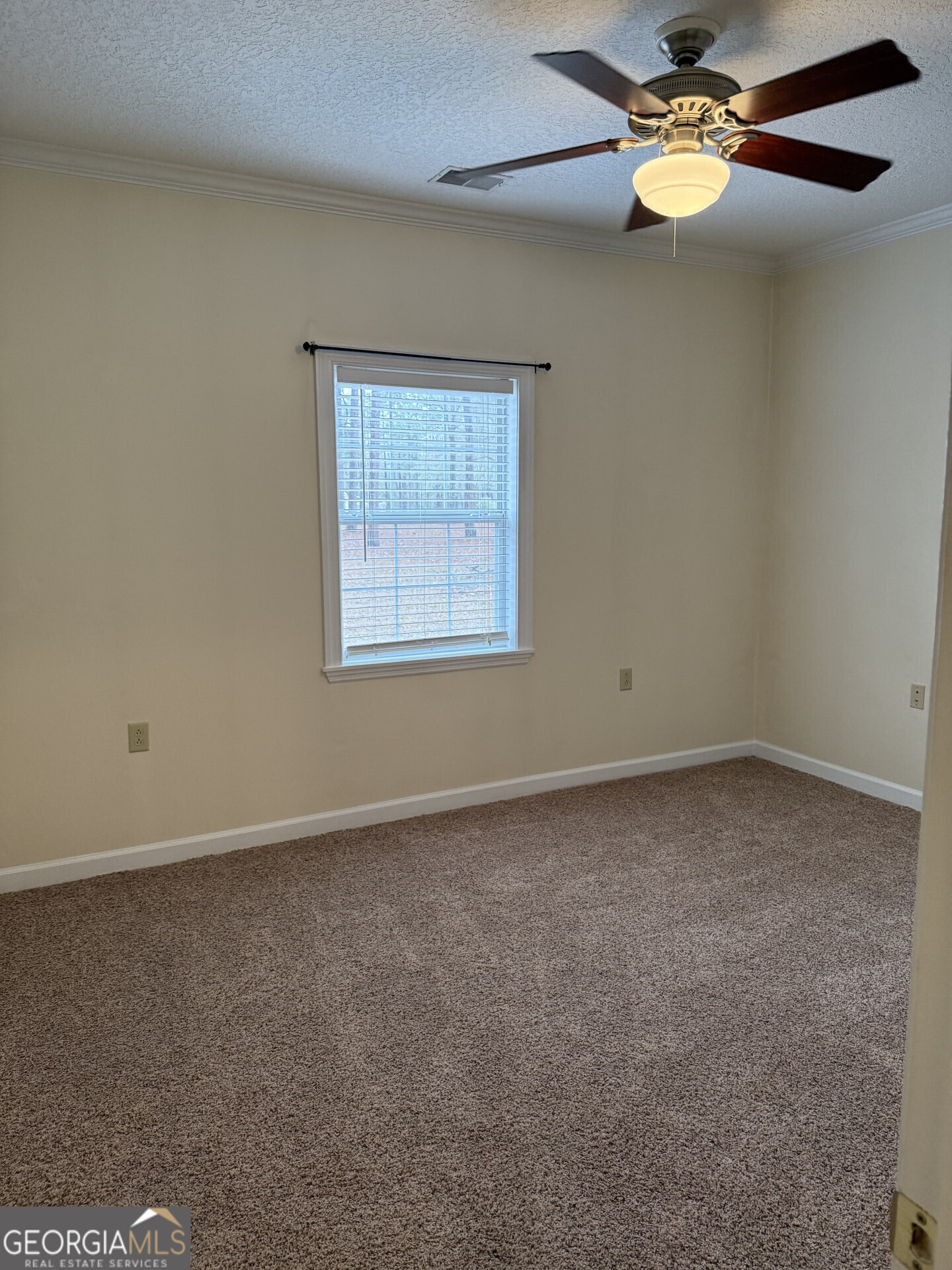 102 Oak Circle Glennville GA 30427