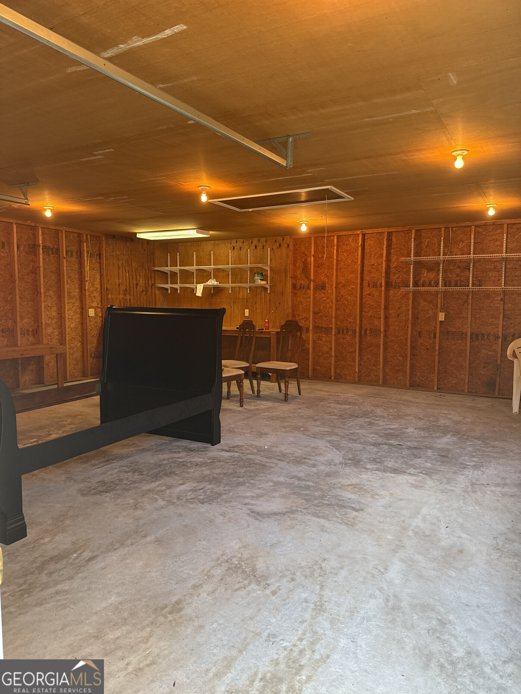 102 Oak Circle Glennville GA 30427
