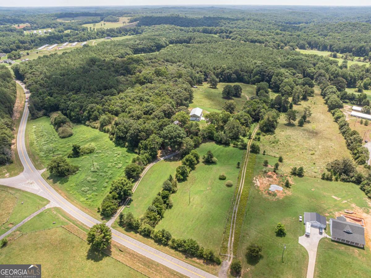 2003 Highway 323 Gillsville GA 30543