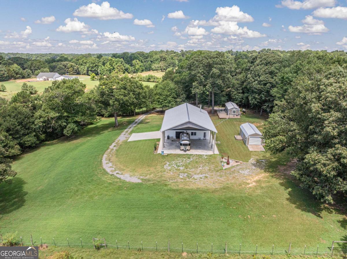 2003 Highway 323 Gillsville GA 30543