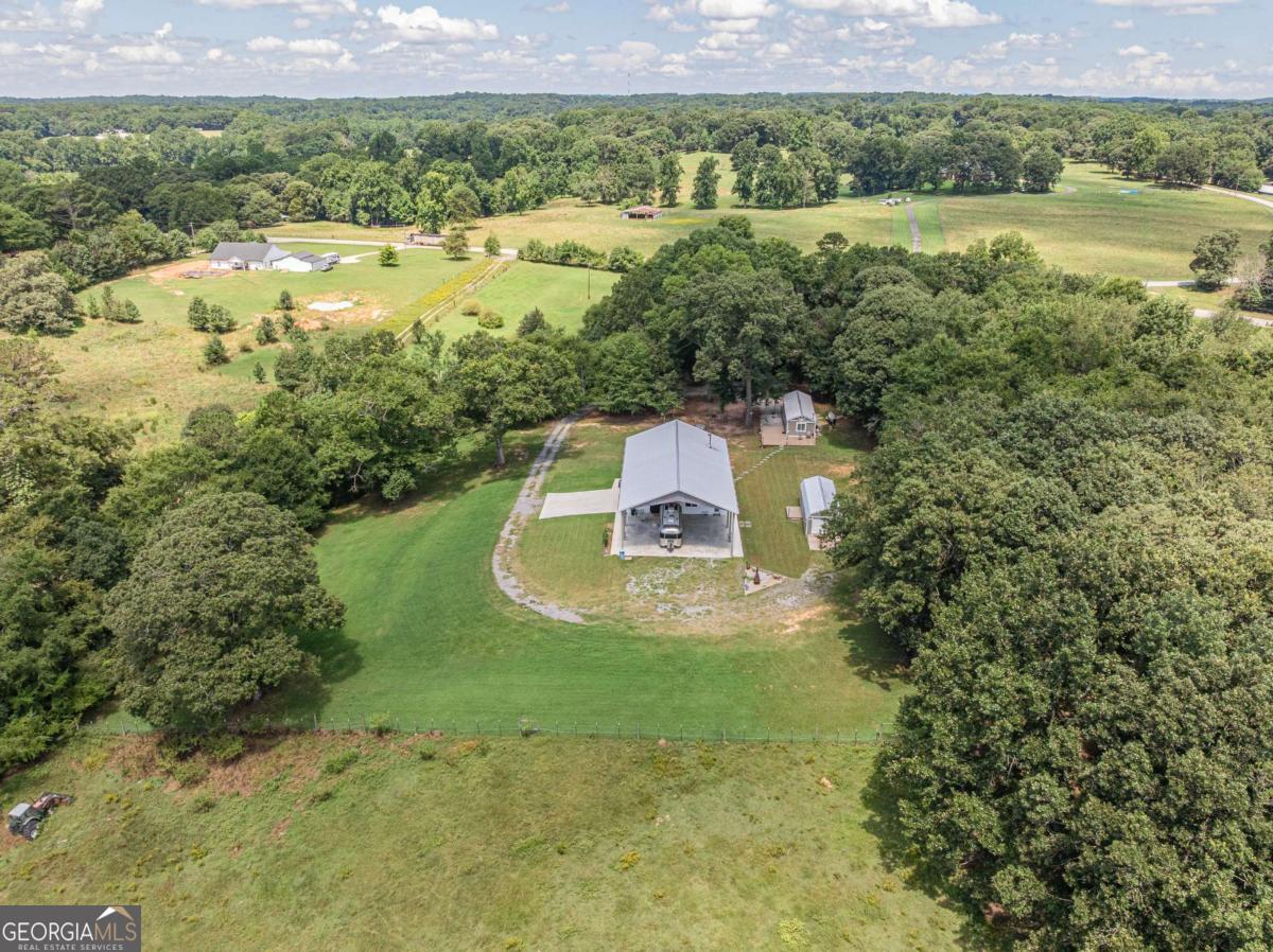 2003 Highway 323 Gillsville GA 30543