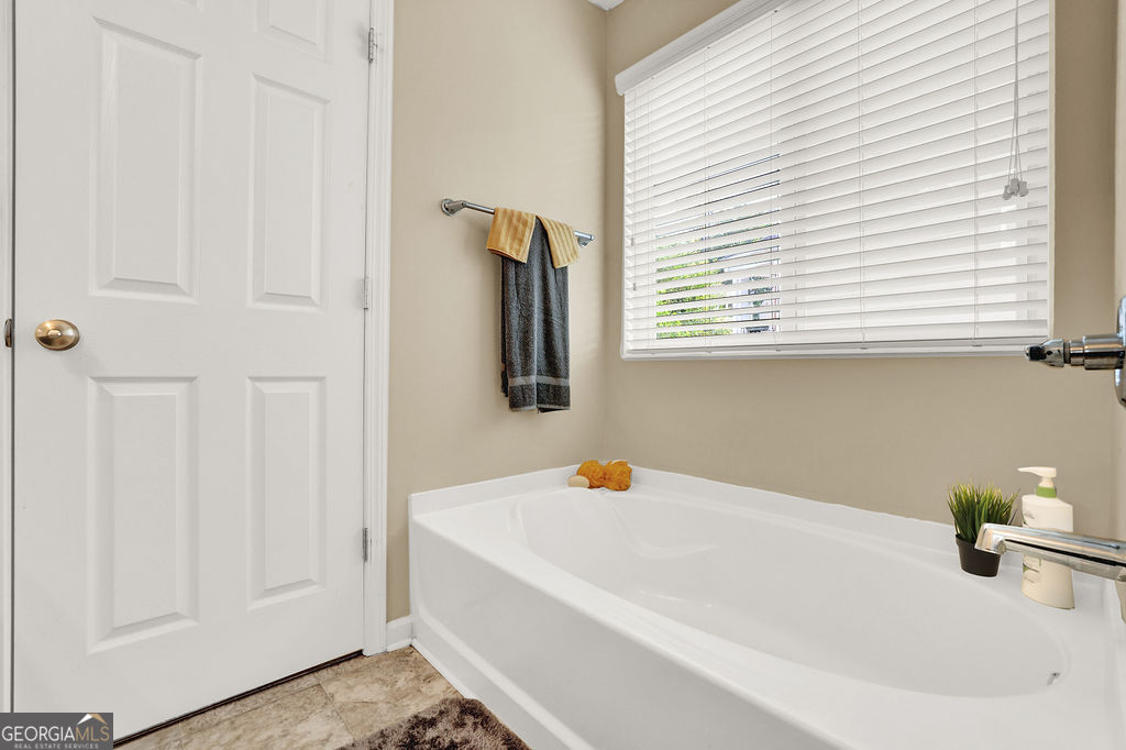 1670 Shire Village Drive Sugar Hill GA 30518