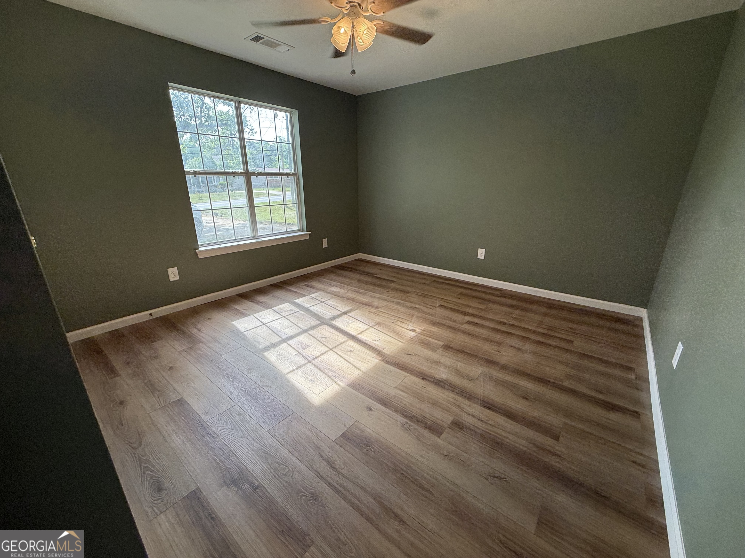 240 Sims Street Barnesville GA 30204