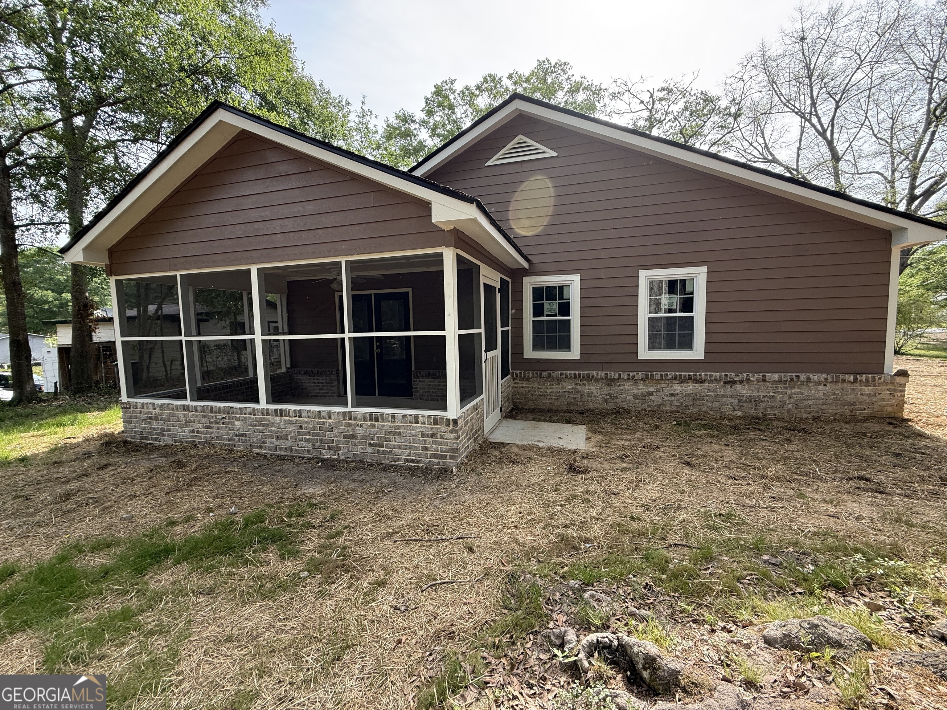 240 Sims Street Barnesville GA 30204