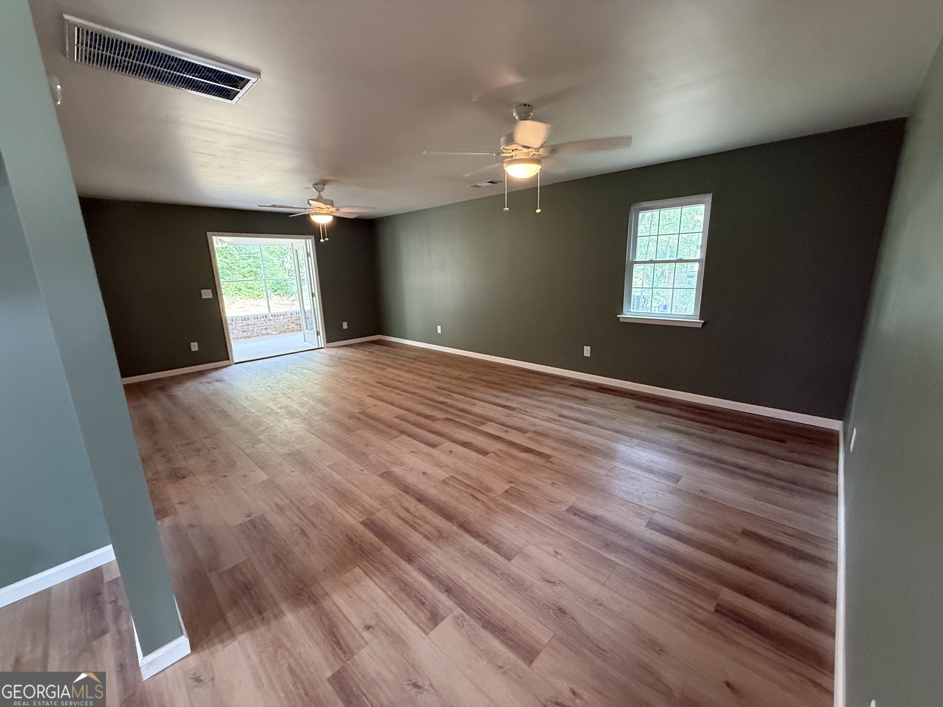 240 Sims Street Barnesville GA 30204